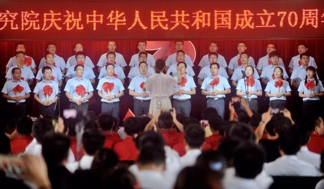 大叔钓鱼